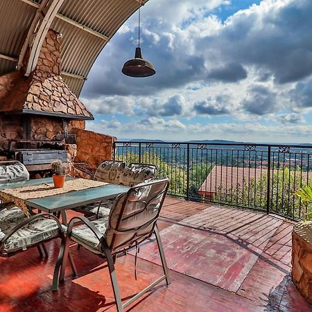 Grace Place Bnb Pretoria Panzió Kültér fotó