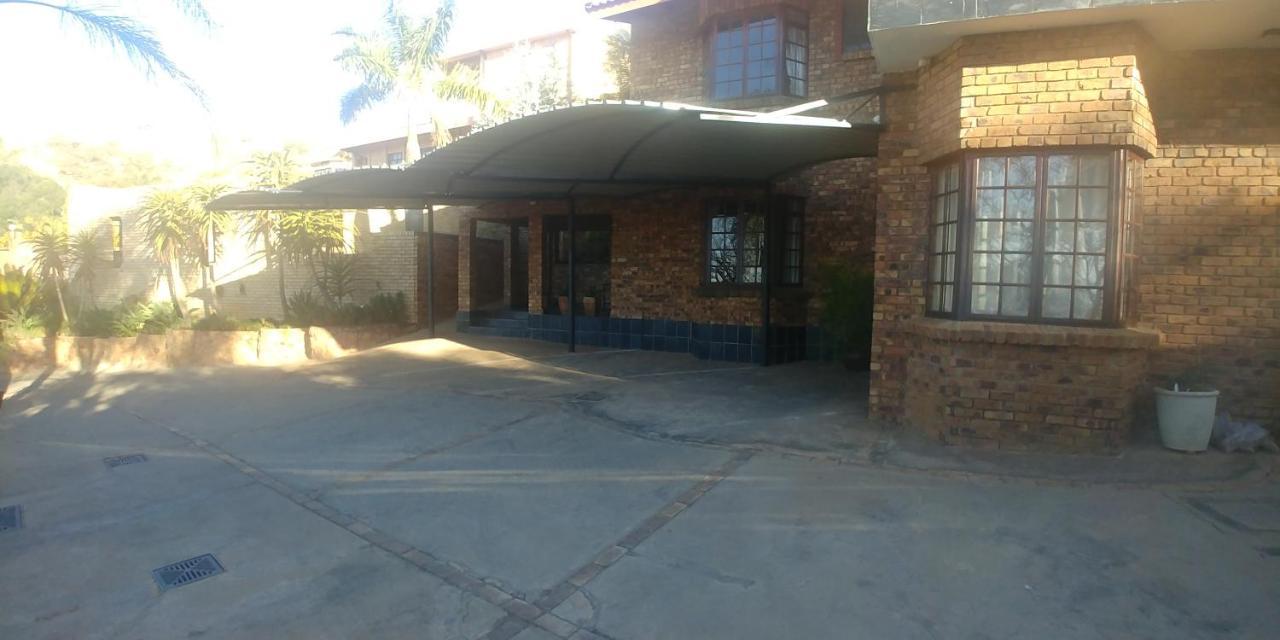 Grace Place Bnb Pretoria Panzió Kültér fotó