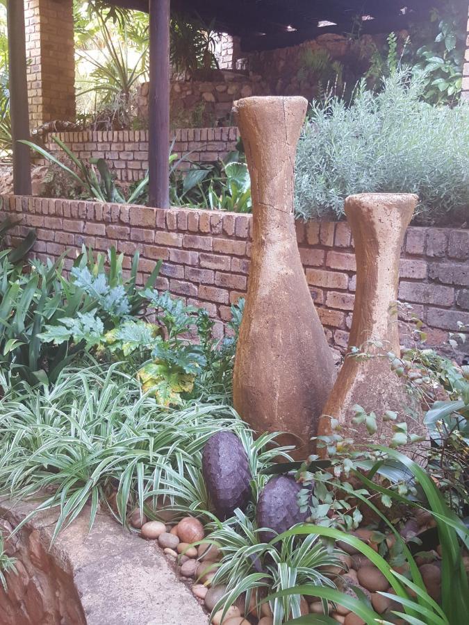 Grace Place Bnb Pretoria Panzió Kültér fotó