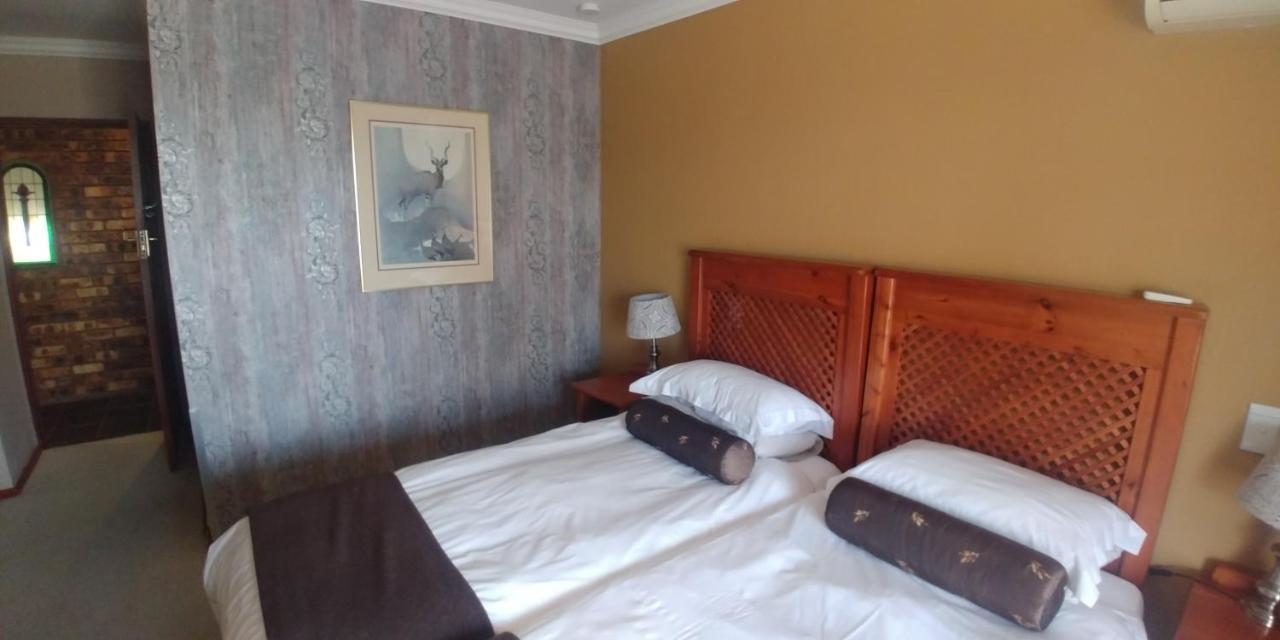 Grace Place Bnb Pretoria Panzió Kültér fotó